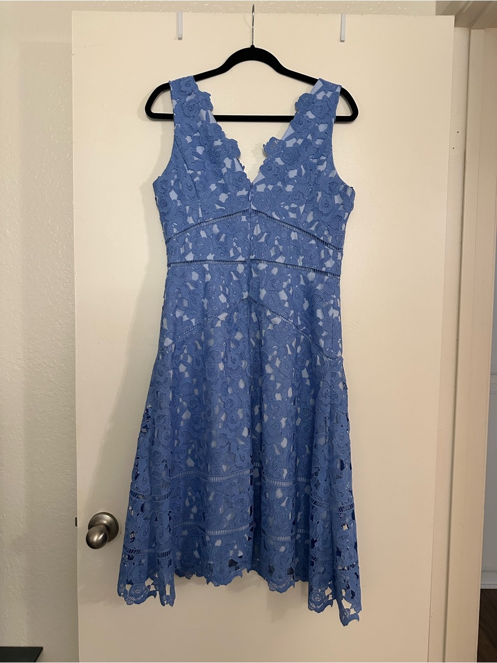 Vineyard Vine Lace 144th Kentucky Derby Dress Periwinkle V Neck Crochet - Picture 11 of 11